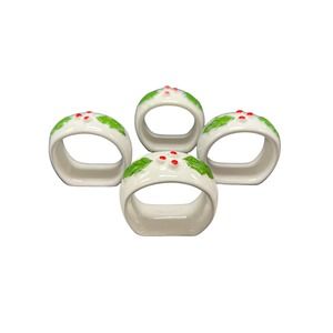 Vintage Tuesday Morning Holiday Holly & Berry Napkin Rings Set of 4